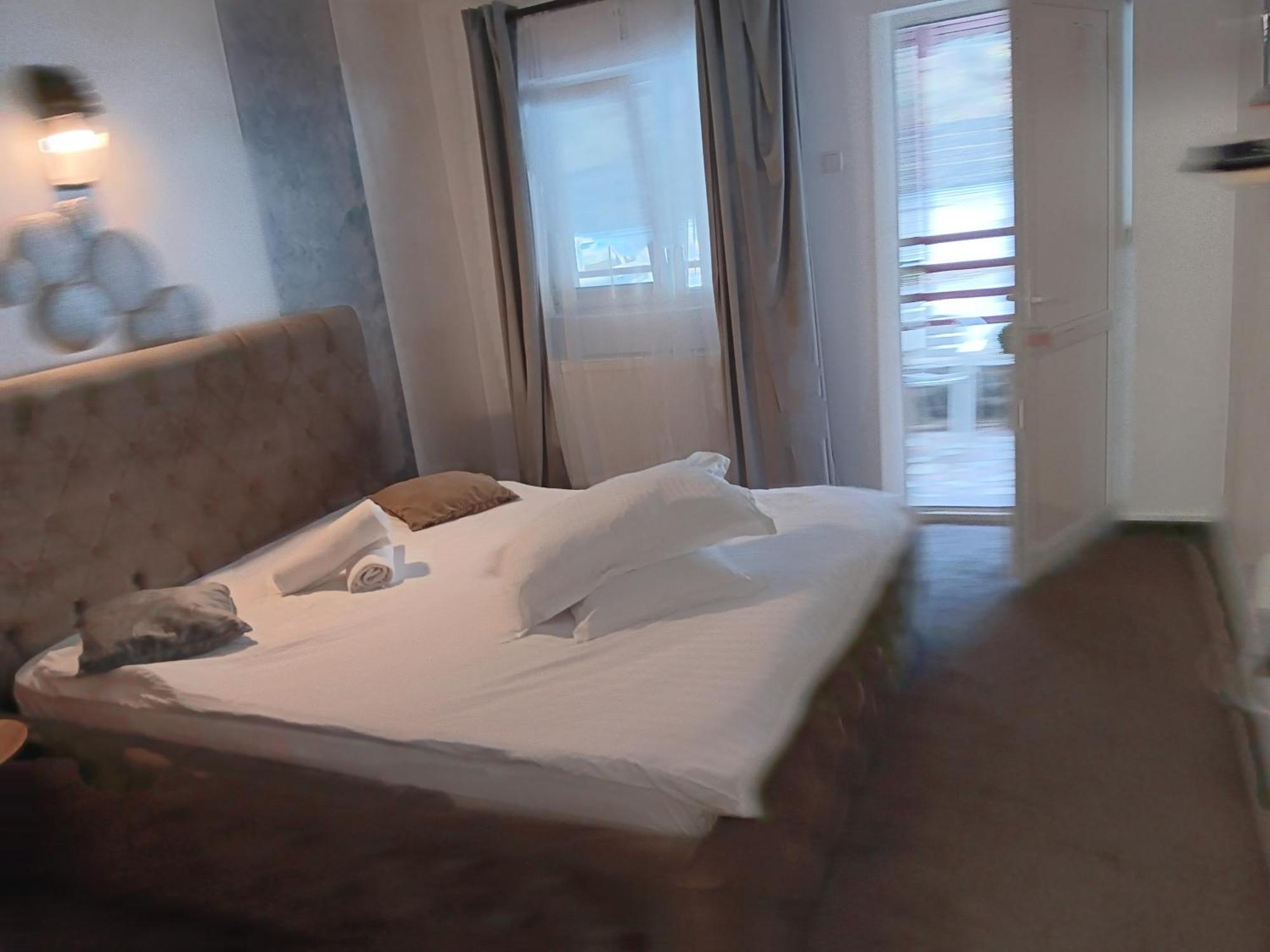 La Protap Calimanesti Hotell Eksteriør bilde